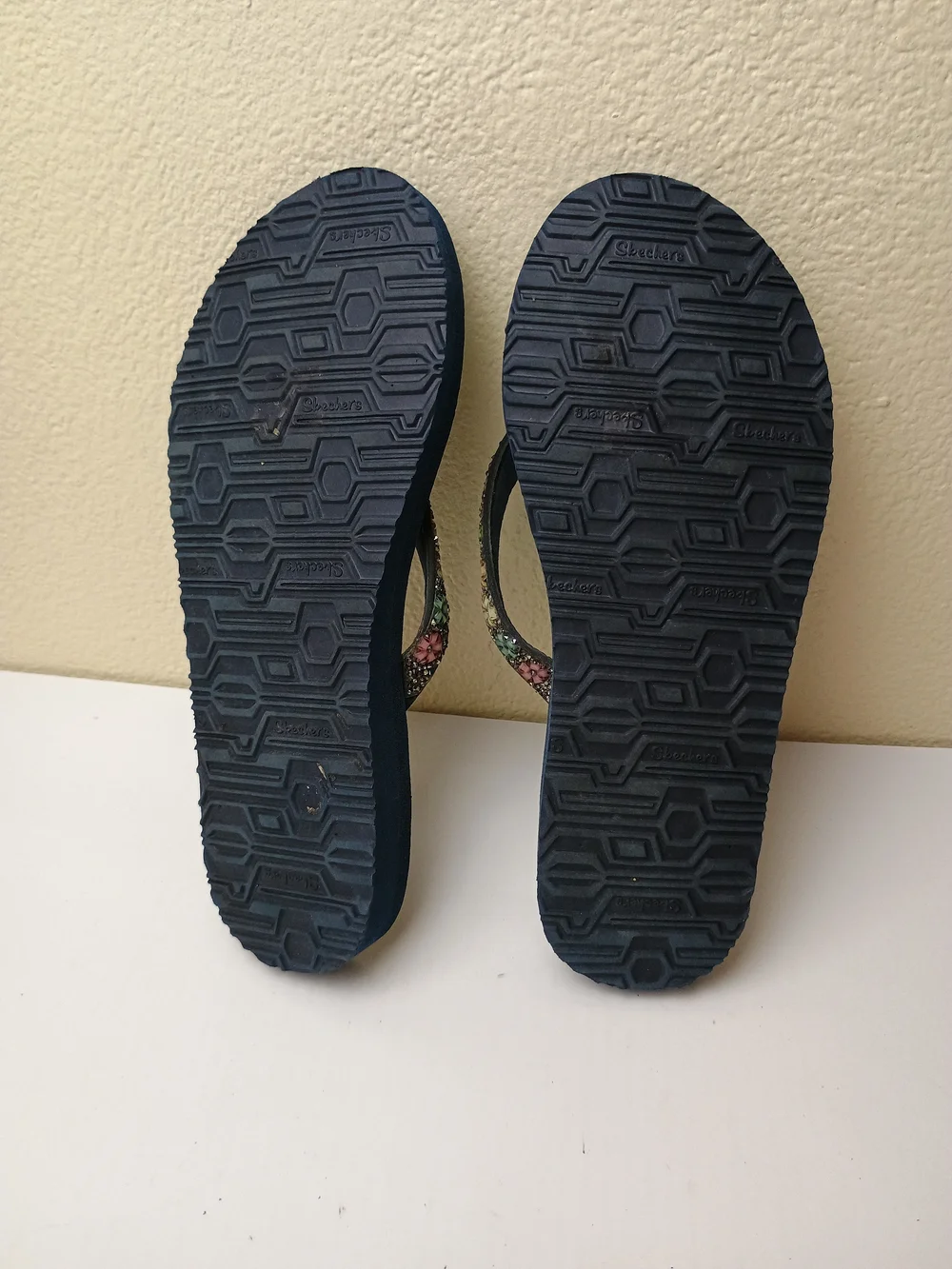 Skechers Cali Meditation Daisy Delight Navy Sandals Flip Flops
